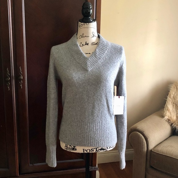 LEWIT—V-NECK SOFT, GRAY MERINO & CASHMERE BOUCLÉ SWEATER. SIZE MEDIUM & BNWT!! - Picture 7 of 13